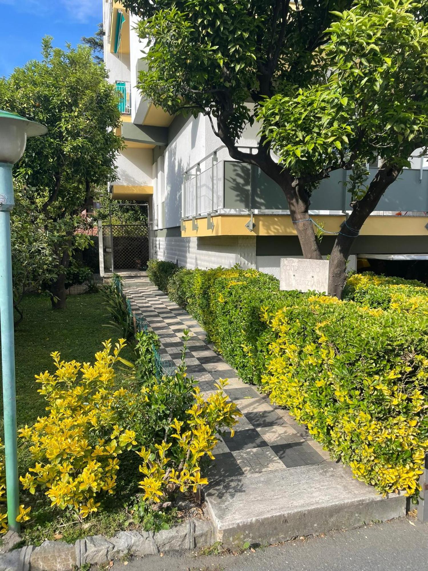 Franca'S House Apartment Bordighera Exterior foto